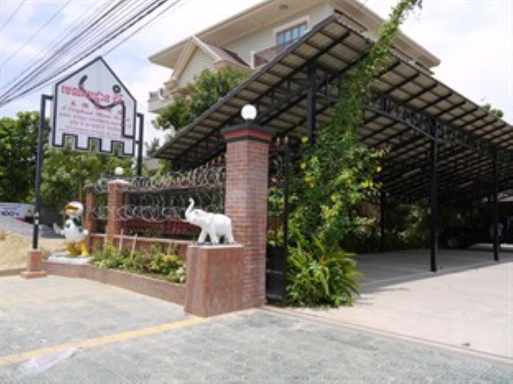 Elephant Blanc Phnom Pen Exterior foto