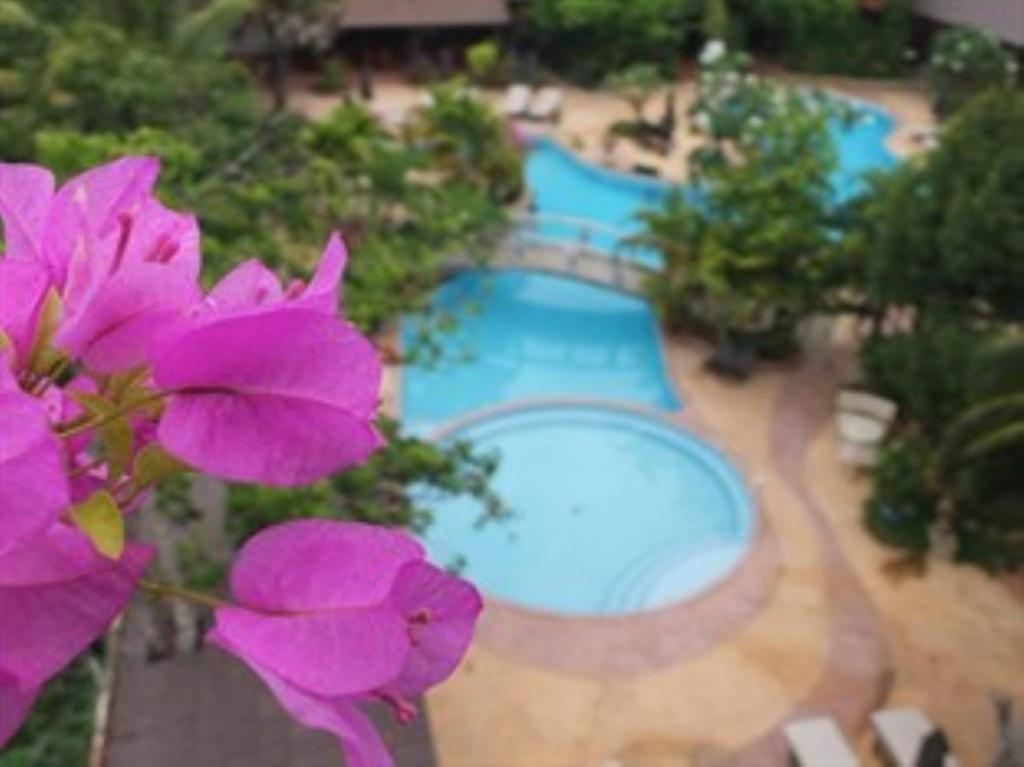 Elephant Blanc Phnom Pen Exterior foto