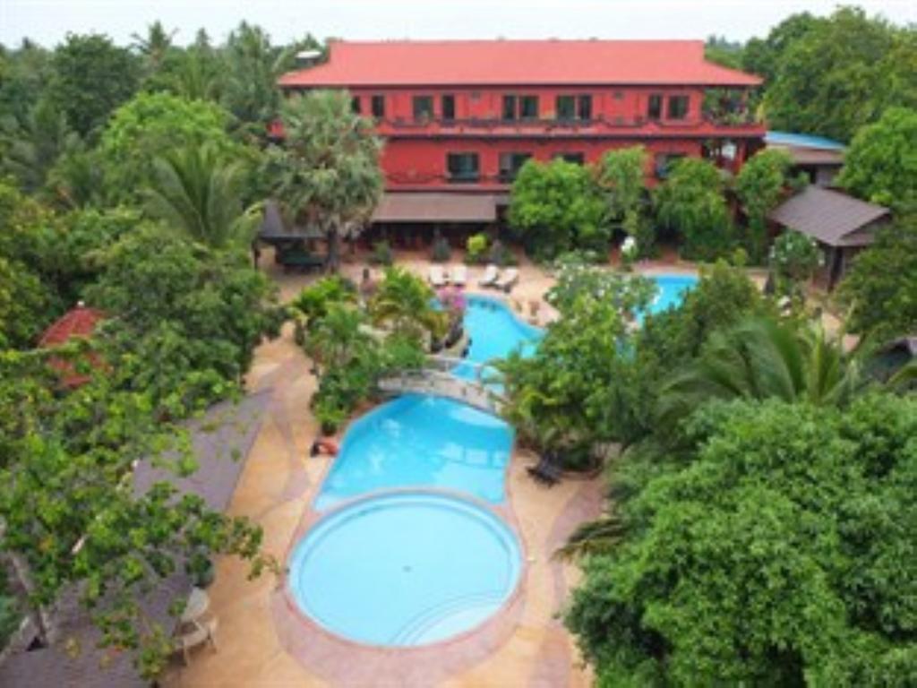 Elephant Blanc Phnom Pen Exterior foto
