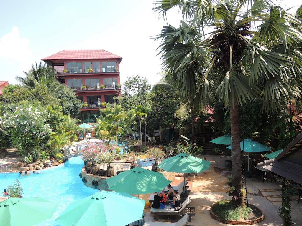 Elephant Blanc Phnom Pen Exterior foto
