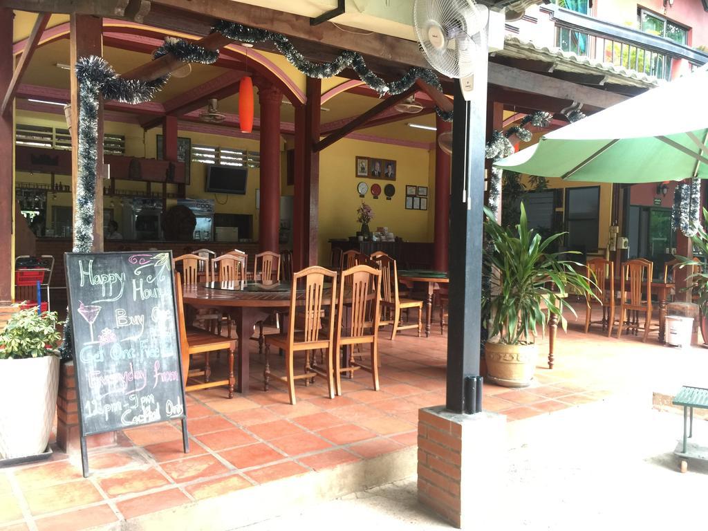 Elephant Blanc Phnom Pen Exterior foto